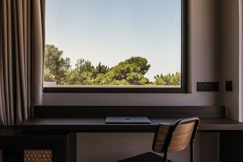 Deluxe Suite, Jetted Tub, Beach View