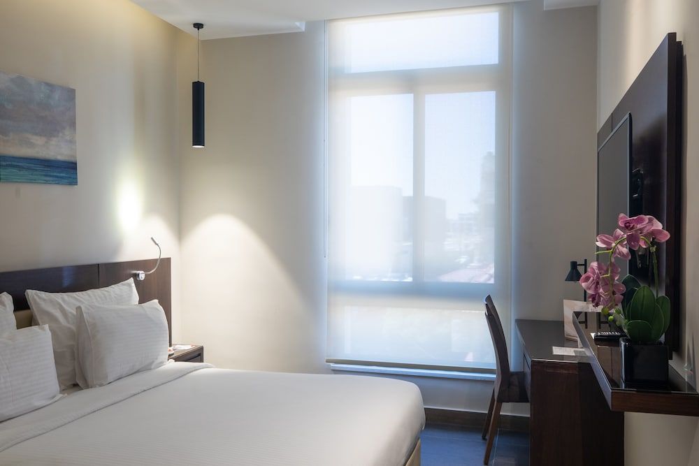 The Compass Hotel Classic Double or Twin Room, 1 Bedroom, Private Bathroom 2