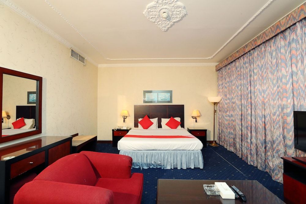 undefined OYO 112 Semiramis Hotel