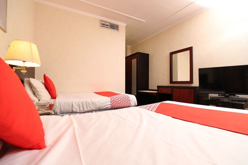 undefined OYO 112 Semiramis Hotel 2