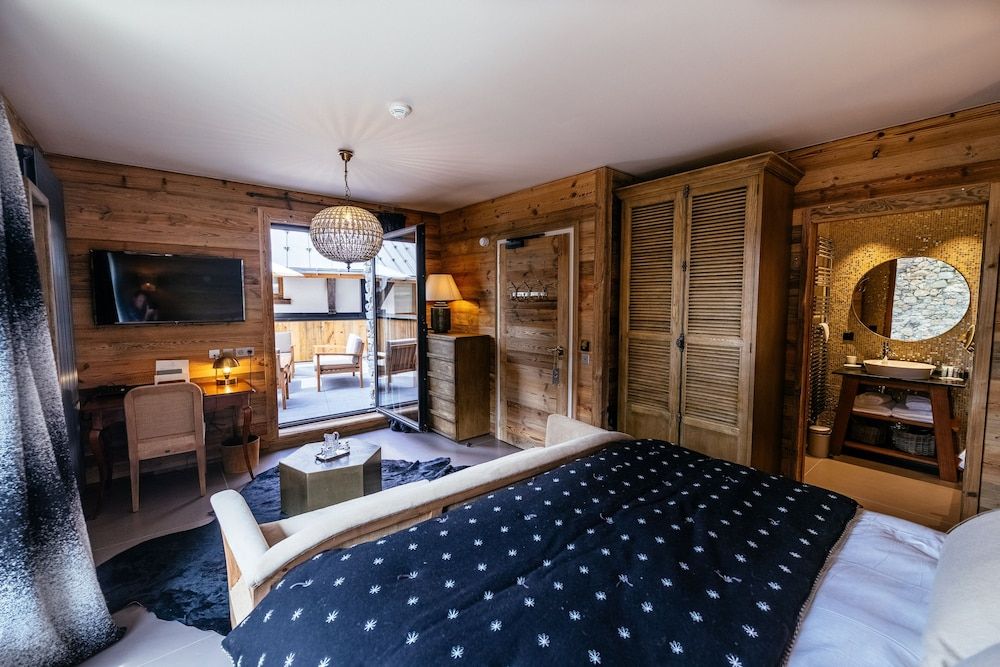 Hotel V de Vaujany Superior Double Room 4