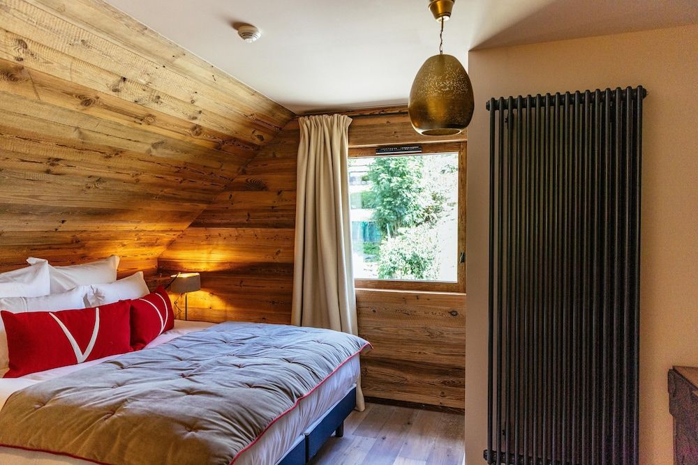 Hotel V de Vaujany Superior Quadruple Room 9