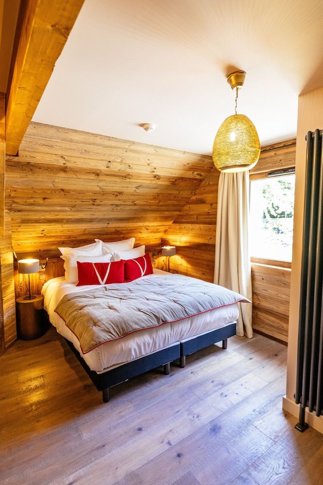 Hotel V de Vaujany Superior Quadruple Room 5