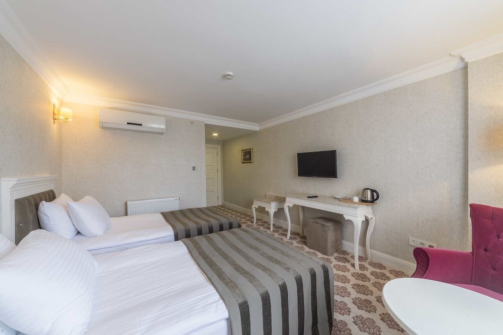 undefined Kunlun Kensington Hotel 3