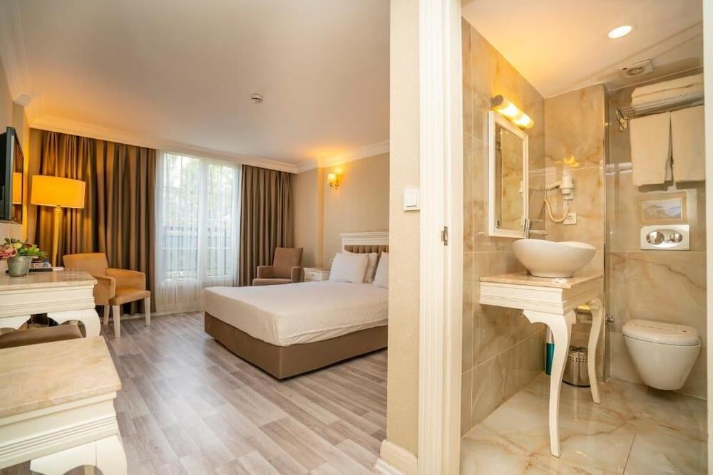undefined Kunlun Kensington Hotel 4