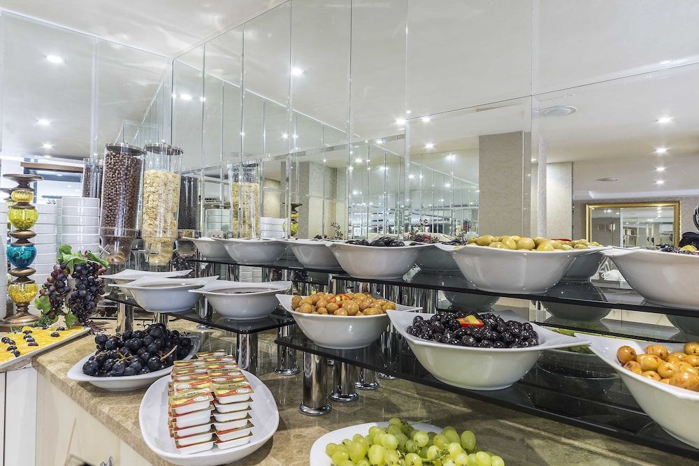 undefined Kunlun Kensington Hotel 9