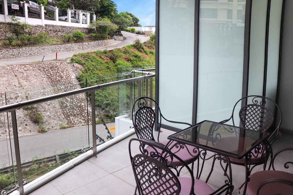 Crowne Plaza Residences Port Moresby by IHG Suite, 2 Queen Beds 6