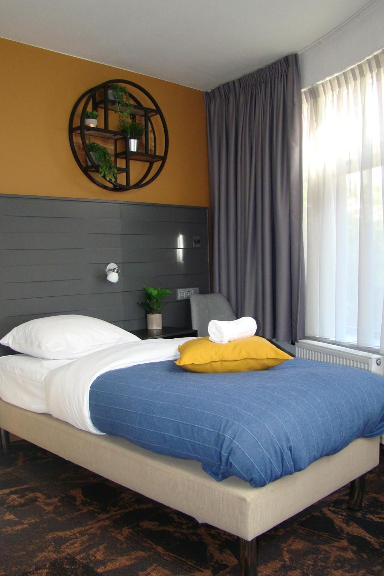 Deluxe Single Room