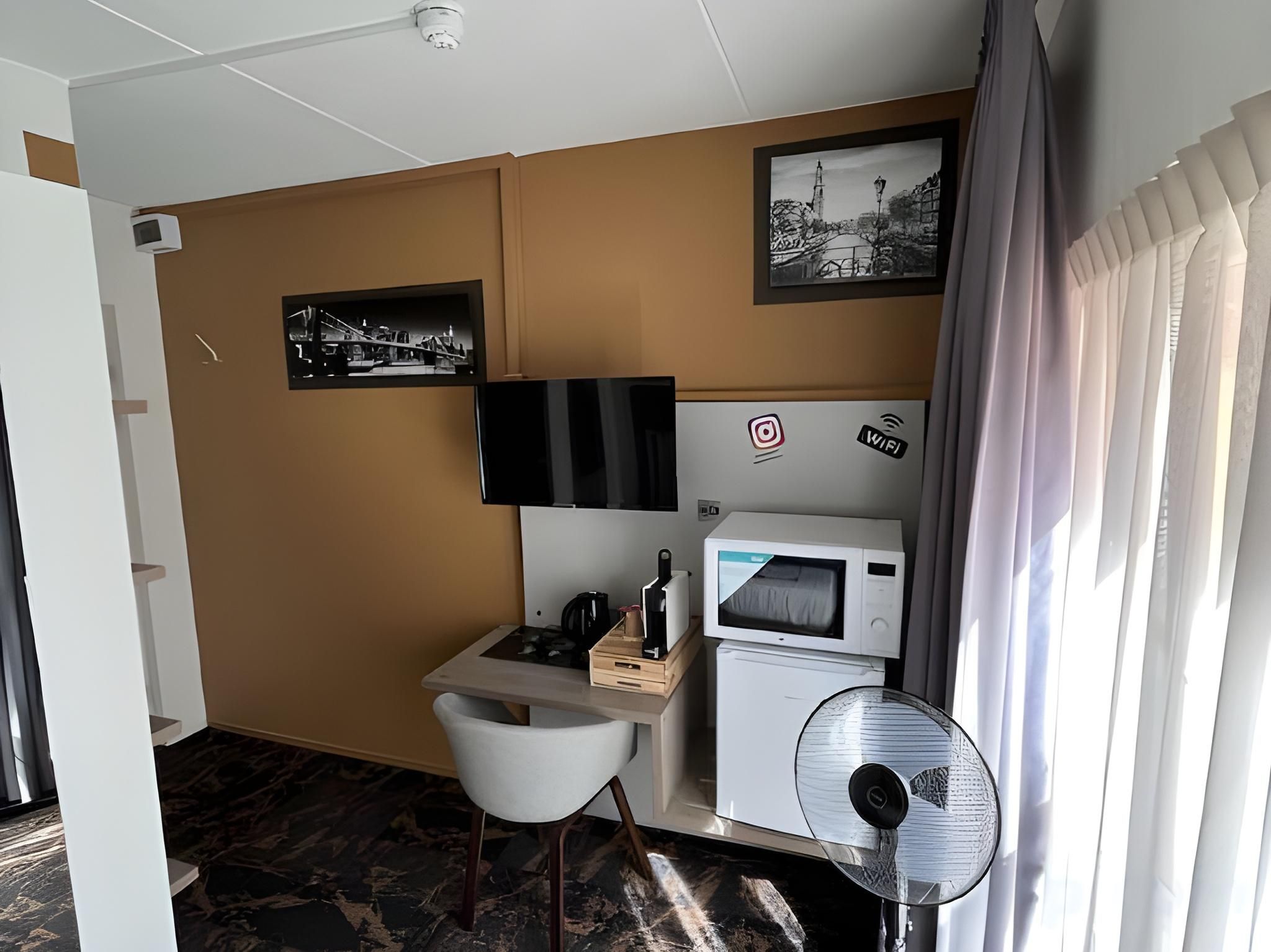 Budget Single Room