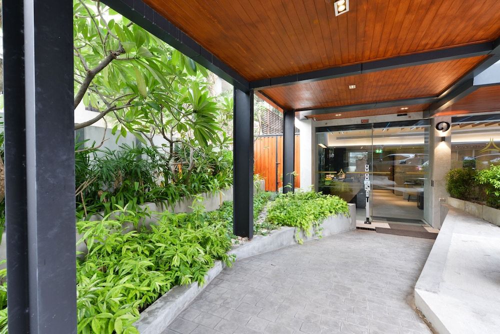 undefined Aspira One Sutthisan 7