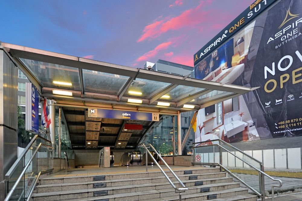undefined Aspira One Sutthisan 7