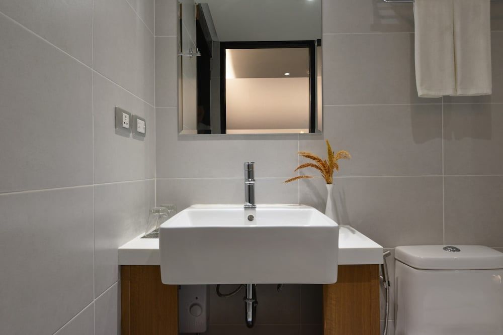 Aspira One Sutthisan Premier Twin Room 13