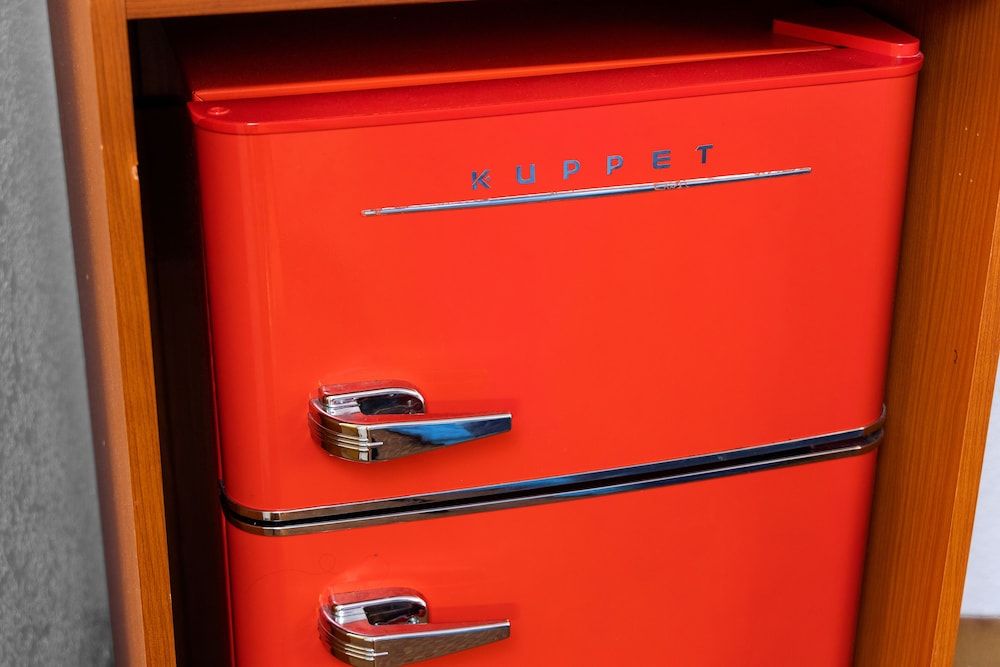 Americana Inn Standard Room, 2 Queen Beds, Non Smoking 10