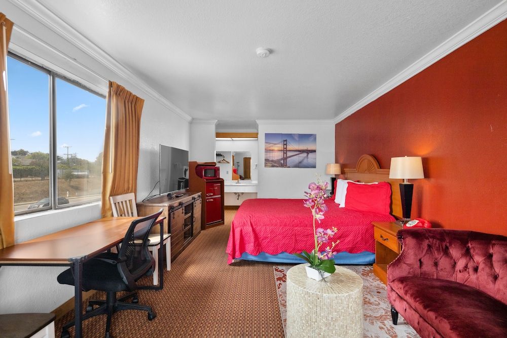 Americana Inn Standard Room, 1 King Bed, Non Smoking 17