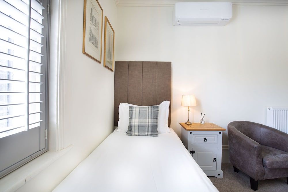 Forest Park Country Hotel & Inn, Brockenhurst, New Forest Classic Single Room