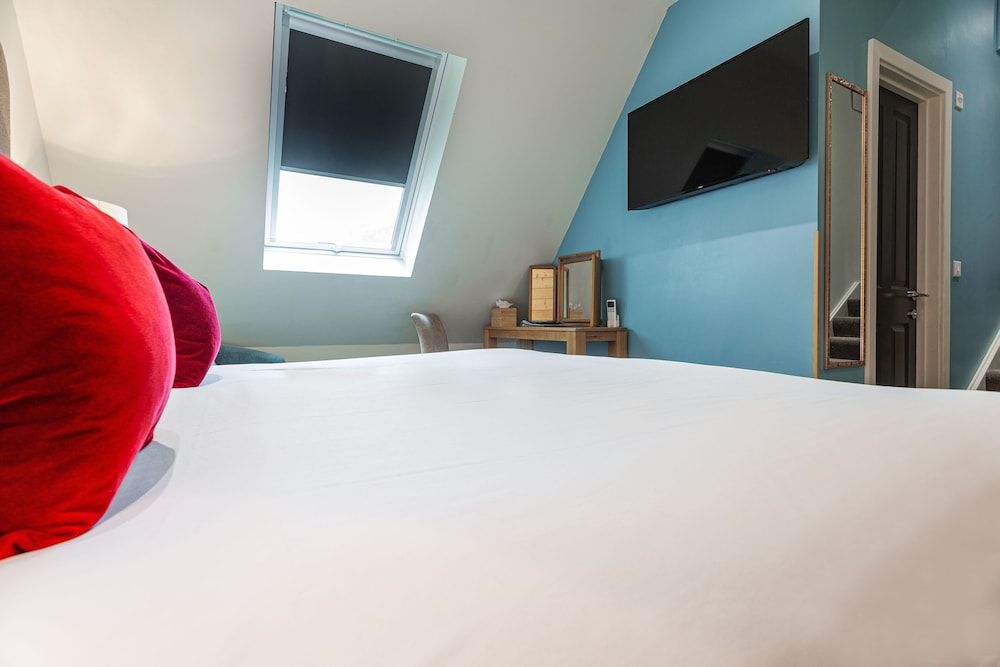 Forest Park Country Hotel & Inn, Brockenhurst, New Forest Deluxe Family Room For 4 4