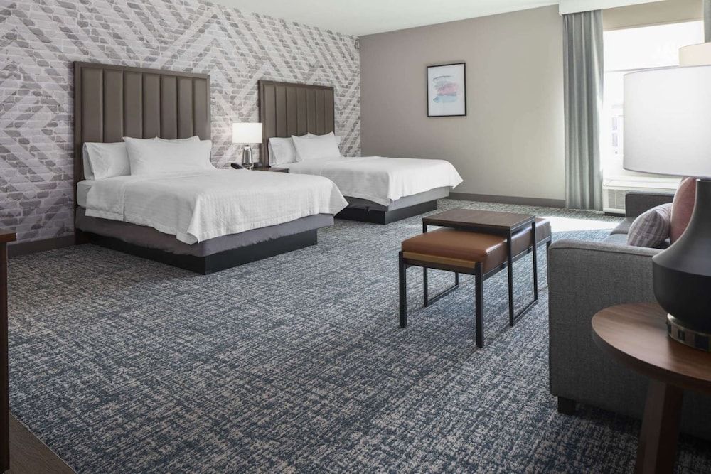 Studio, 2 Queen Beds, Accessible, Bathtub