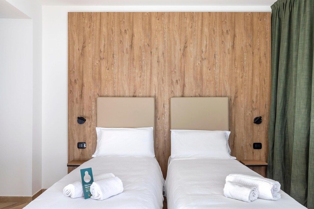 Standard Triple Room, 3 Twin Beds, Non Smoking