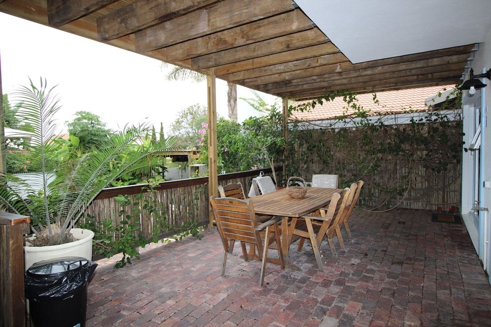 La Boheme Bed and Breakfast Twin Room 5