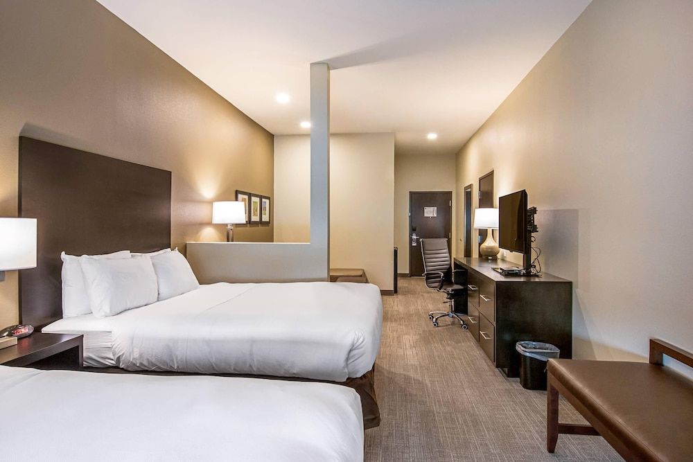 Suite, Multiple Beds, Accessible, Non Smoking