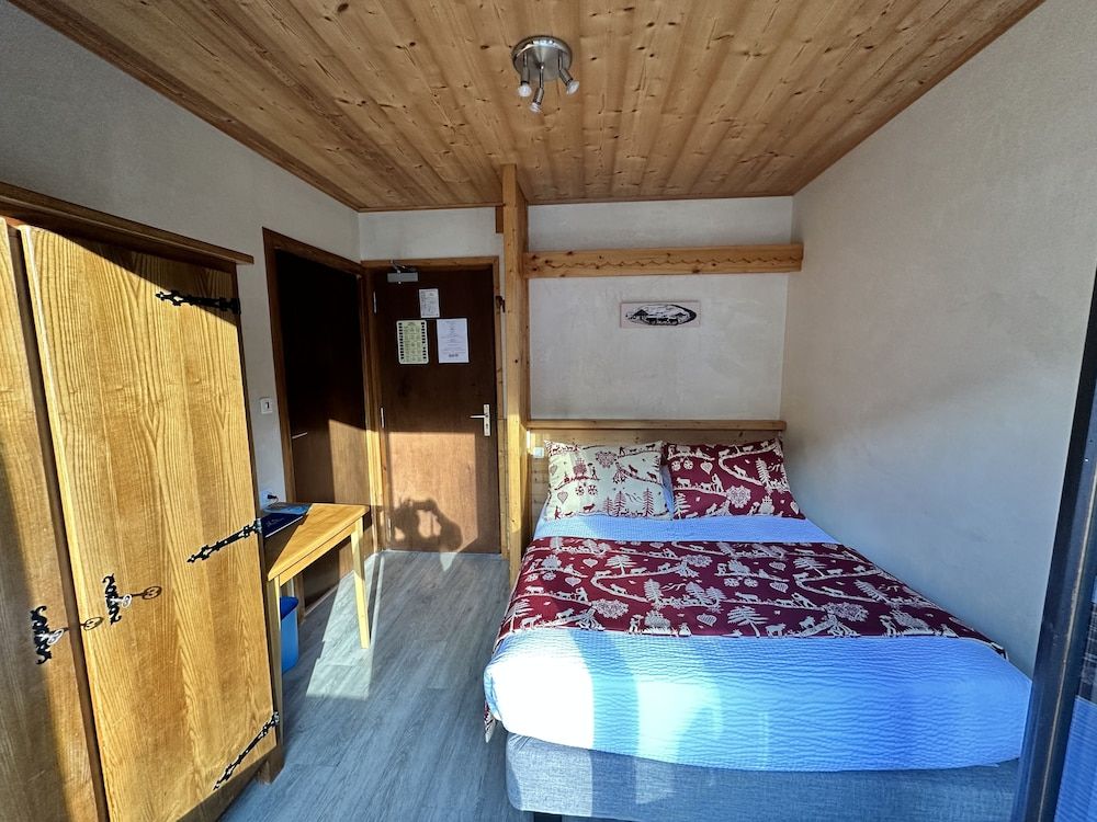 Single Room, Balcony