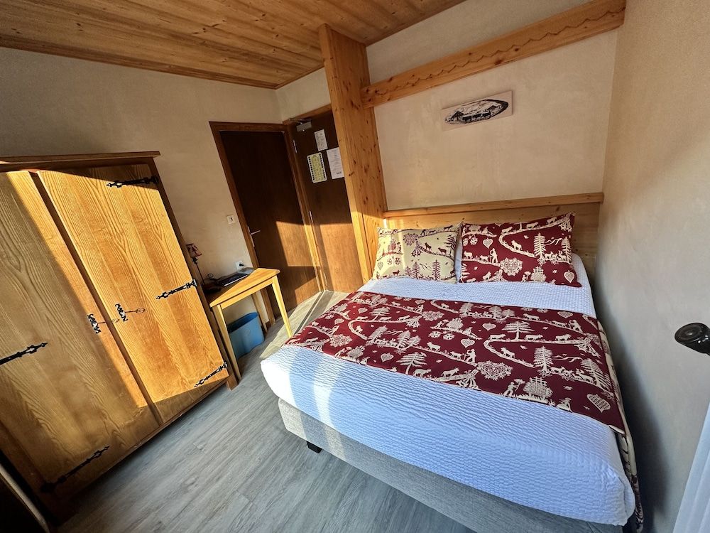 Single Room, Balcony