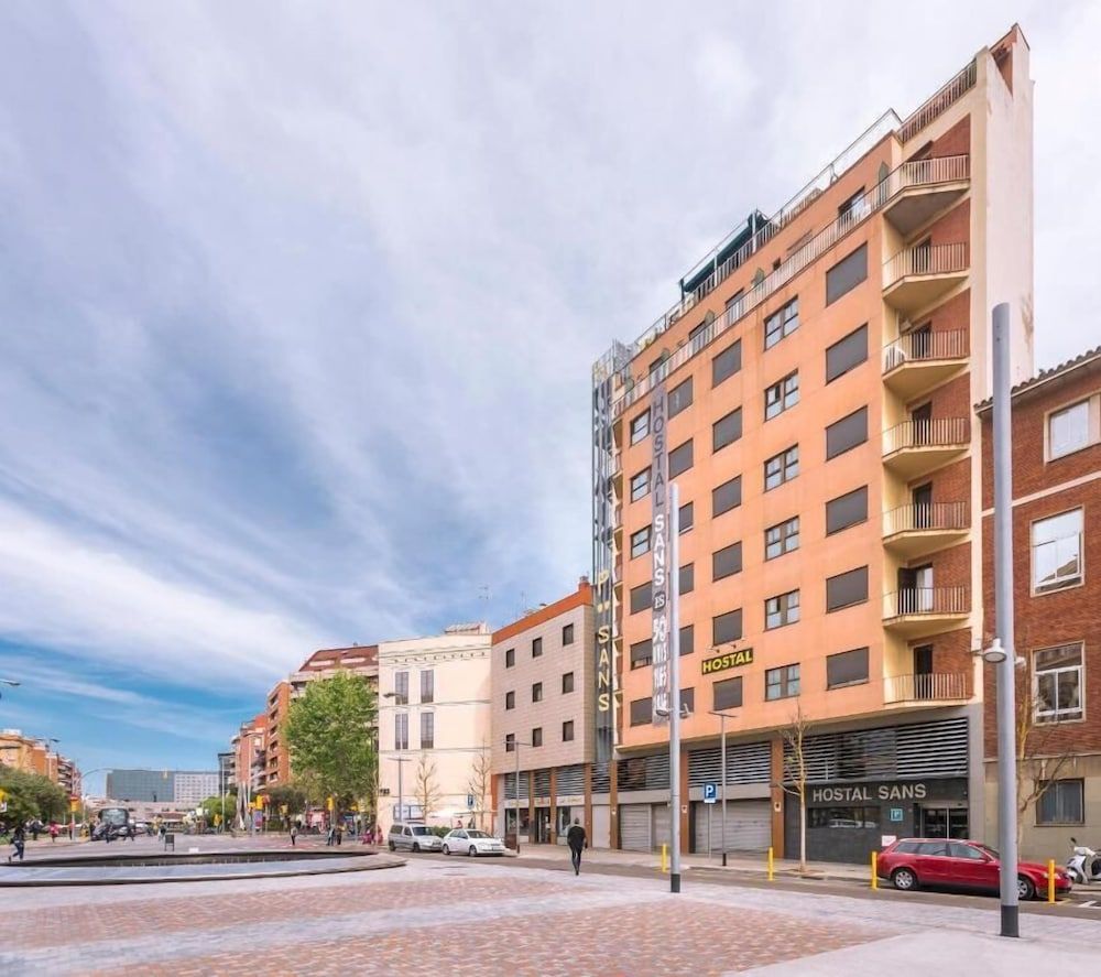 undefined Hostal Sans 3