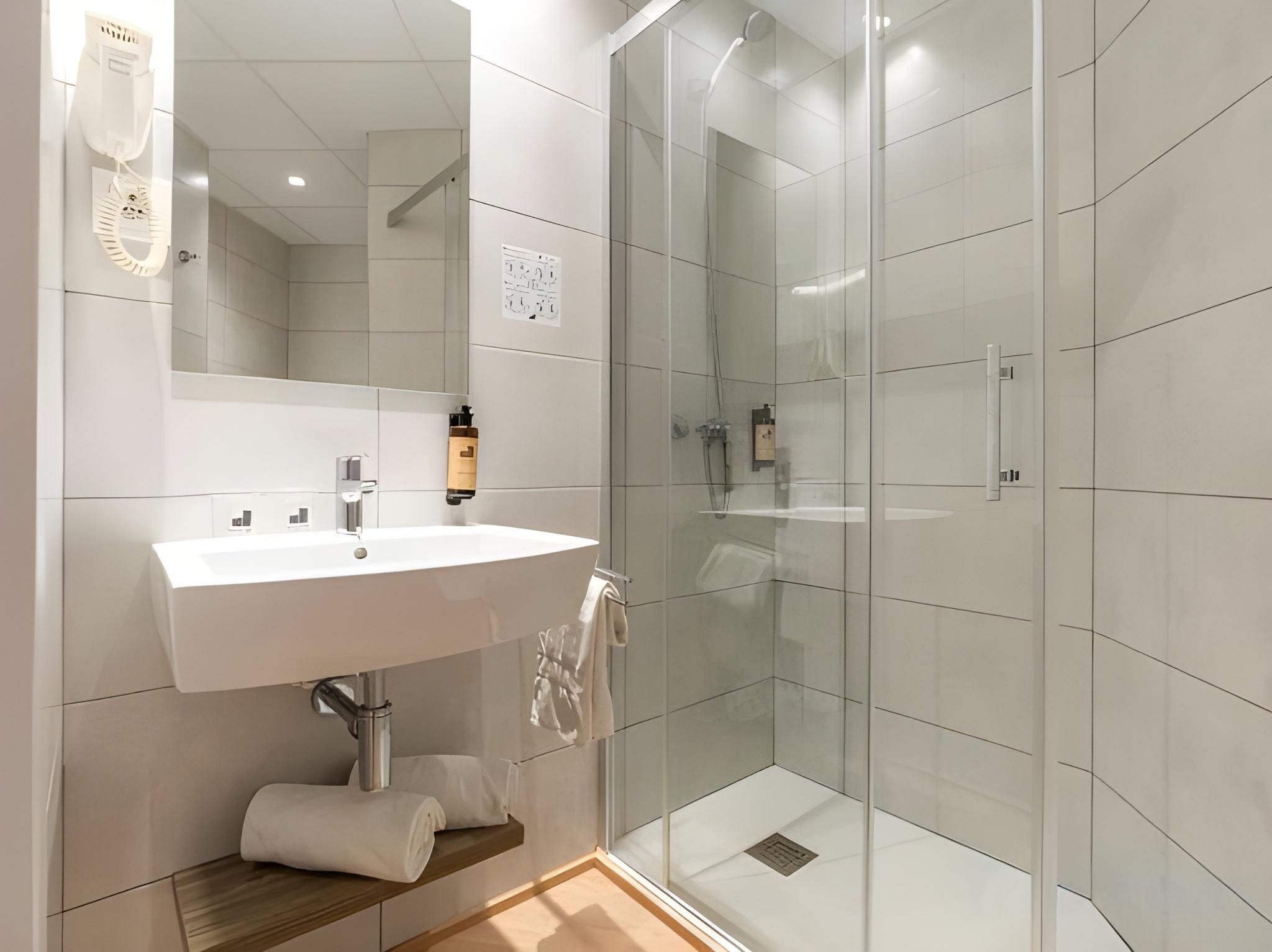 undefined Hostal Sans 8