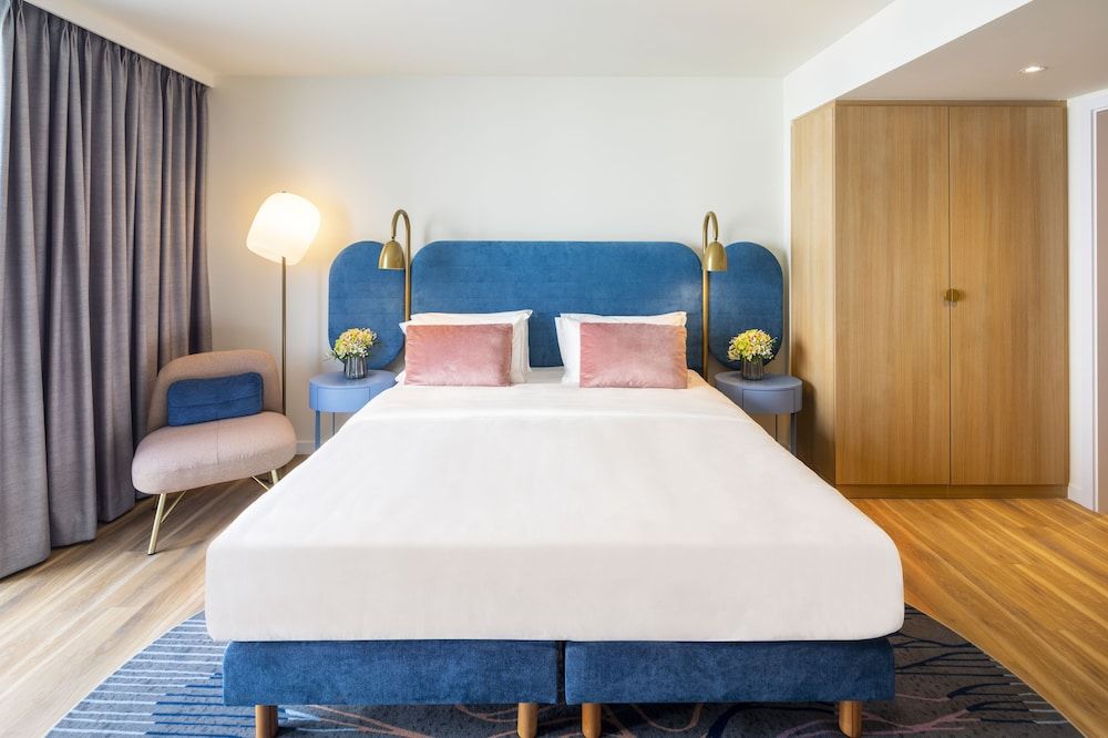 undefined Capri by Fraser Leipzig 2