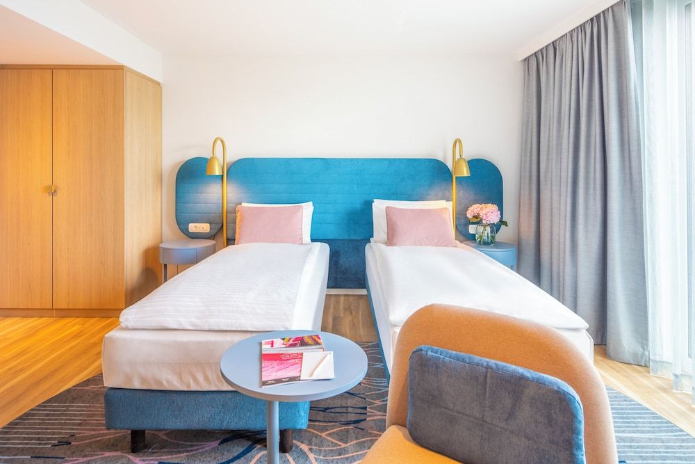 undefined Capri by Fraser Leipzig 3