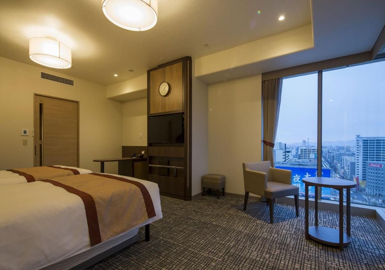 Deluxe Room - Non-Smoking - High Floor