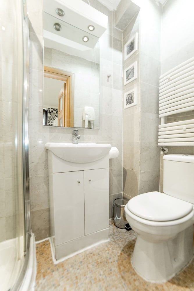 New Kent Apartments Standard Double Studio 6