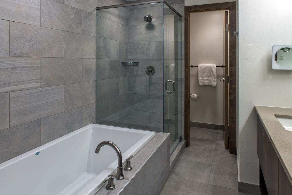 Grand Condo, Balcony (2-Bedroom Colorado)
