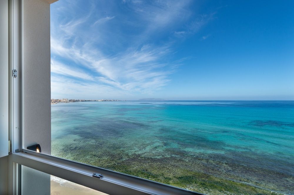 Hotel Punta Tipa Double or Twin Room, Terrace, Sea View 5