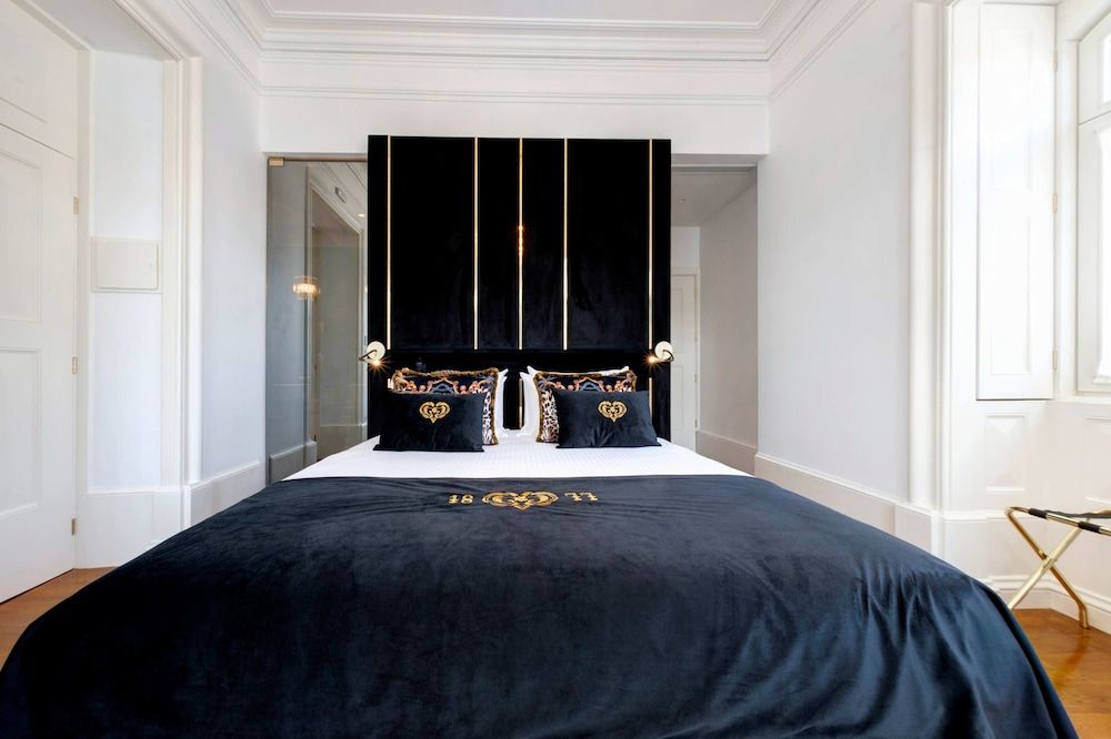 1877 Estrela Palace Hotel Junior Suite Canal View 2