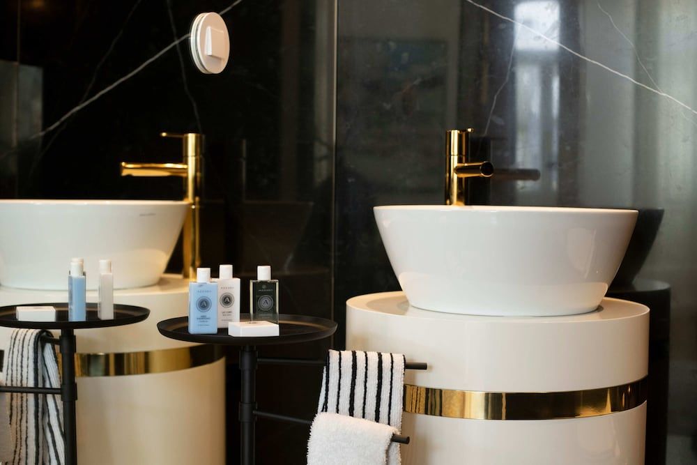 1877 Estrela Palace Hotel Junior Suite Canal View 6