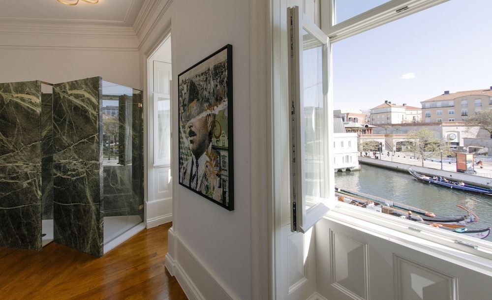 1877 Estrela Palace Hotel Junior Suite Canal View 5