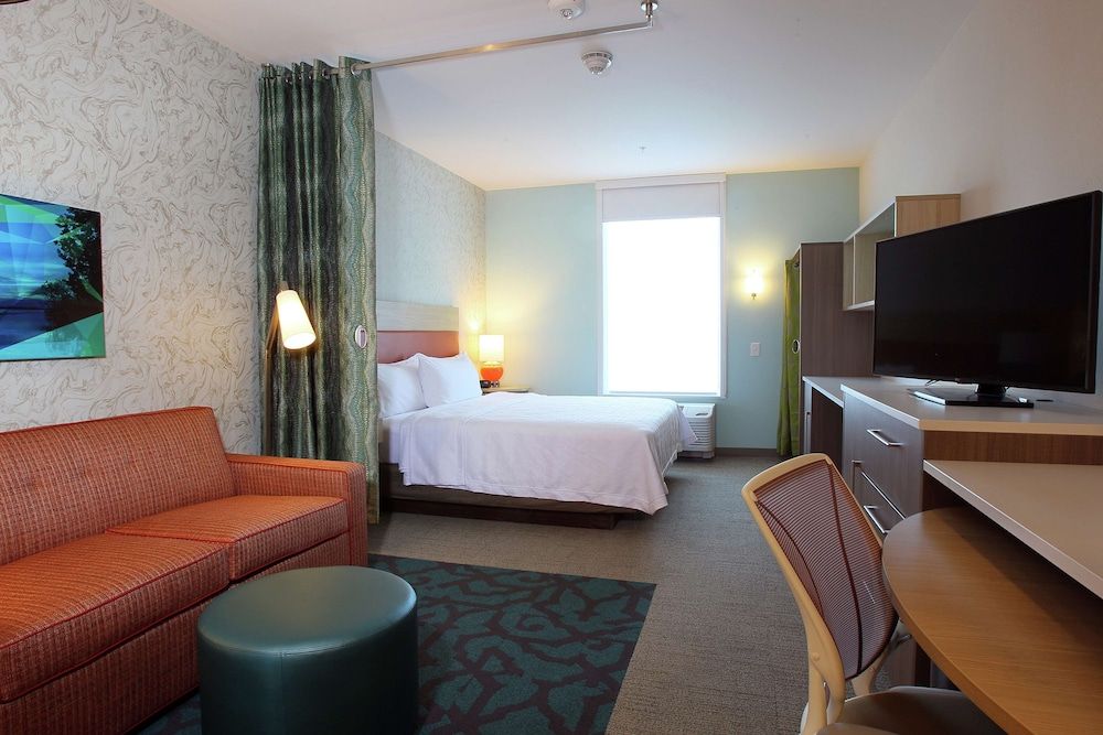 Studio Suite, 1 King Bed, Non Smoking