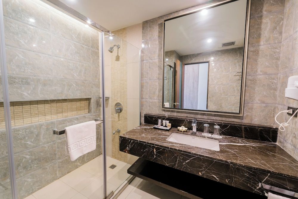 Zuri Hotel Family Suite 4