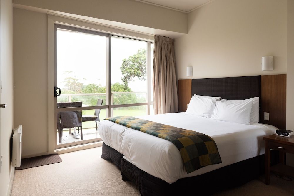 undefined Ocean Breeze Hotel 4