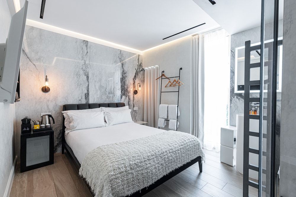 Le Dortoir Boutique Suites Double Room 8