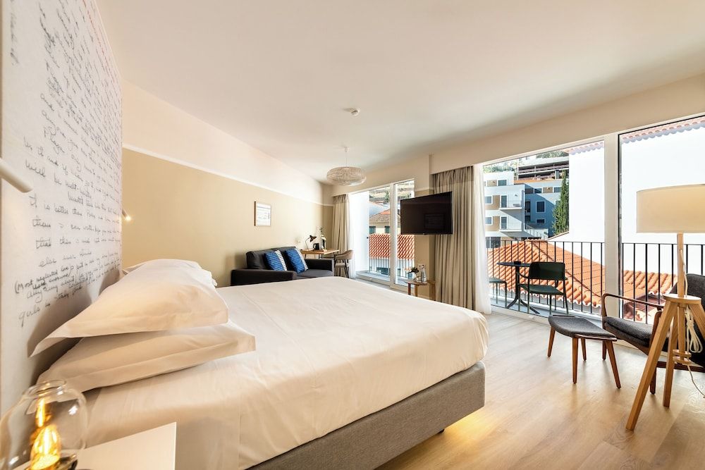 Pestana Fisherman Village Family Triple Room 3