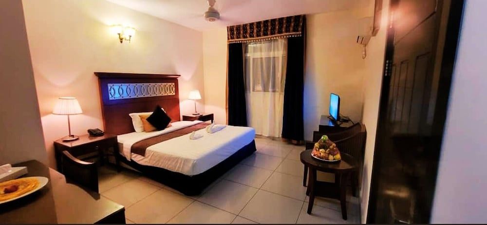 Ras Dika Hotel Family Room