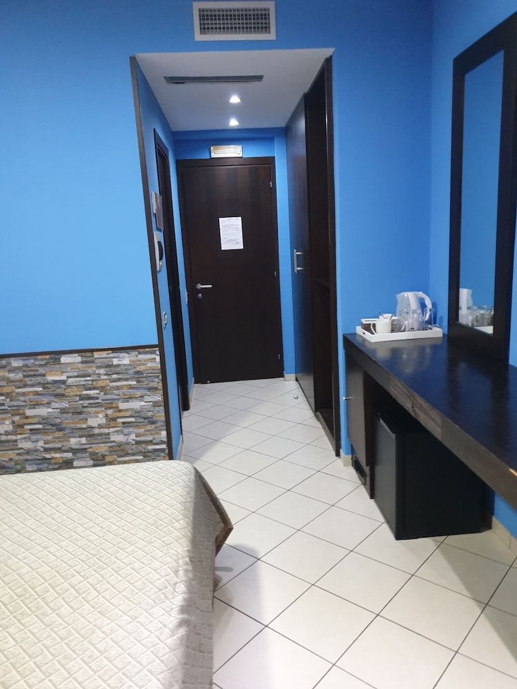 Sorrento Relais Basic Double Room, 1 King Bed, Ensuite 8