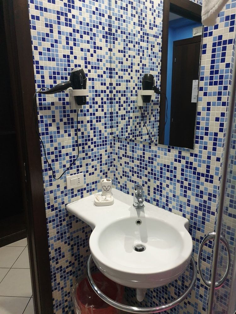 Sorrento Relais Basic Double Room, 1 King Bed, Ensuite 10