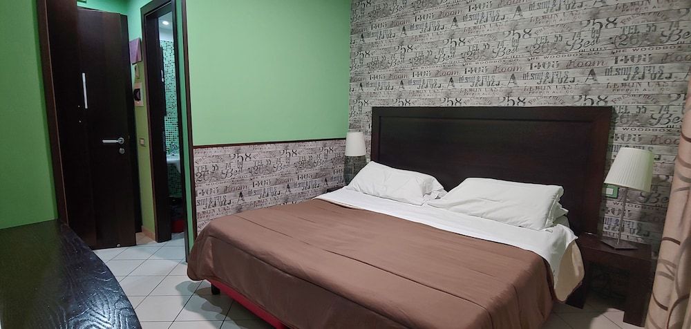 Sorrento Relais Basic Double Room, 1 King Bed, Ensuite 5