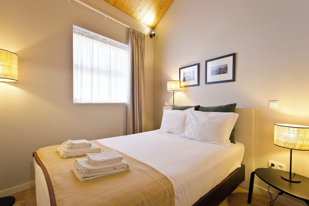 RVA São João Novo Apartments Apartment, 2 Bedrooms, Balcony 3