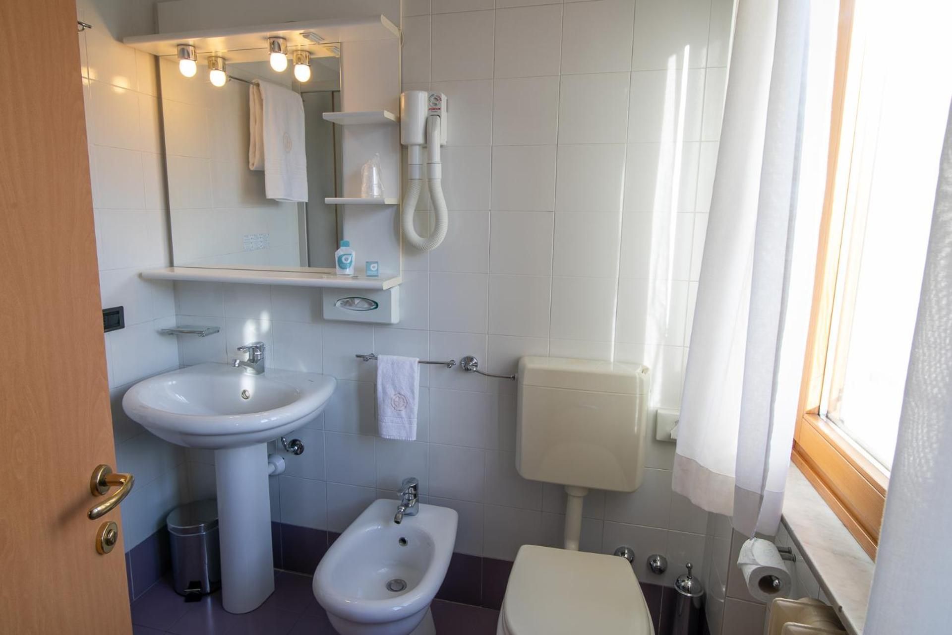 Hotel Vittoria Double Room 3