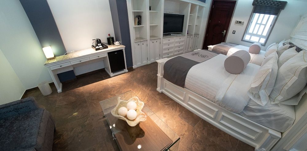 Hotel & Spa Mansion solis by HOTSSON Junior Suite Two Queen Beds 2