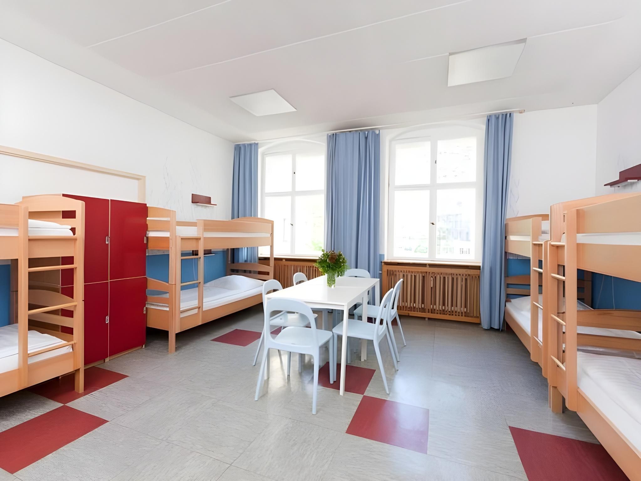 undefined Three Little Pigs Hostel Berlin 4